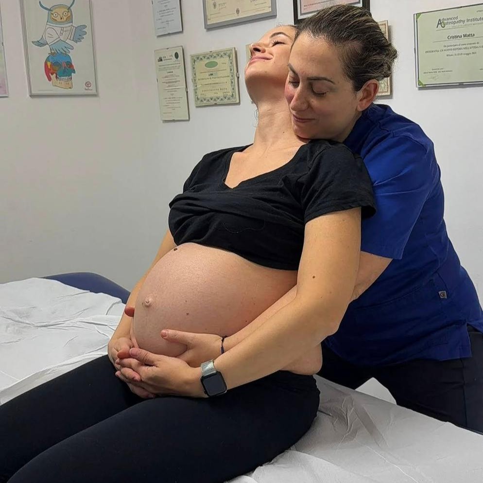 Osteopatia in gravidanza a Cagliari: accompagnamento e benessere materno